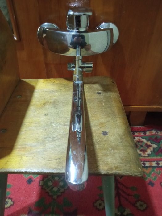 Смеситель для ванны