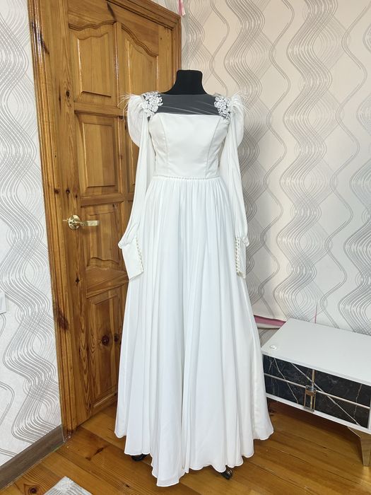 Свадебное платье сатылады!!!