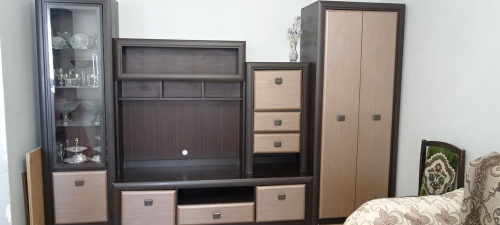 Мебель для гостиной и спальни