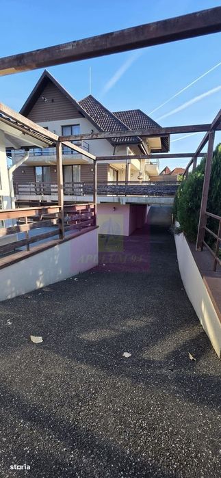 Vila cu 5 camere de închiriat în Câmpina