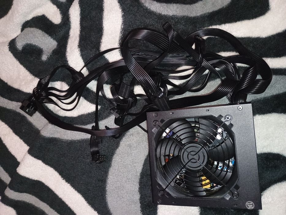 Vândut Sursa cooler master MWE 650 White - V2