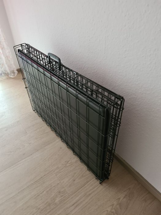 Vând cușcă pentru câini