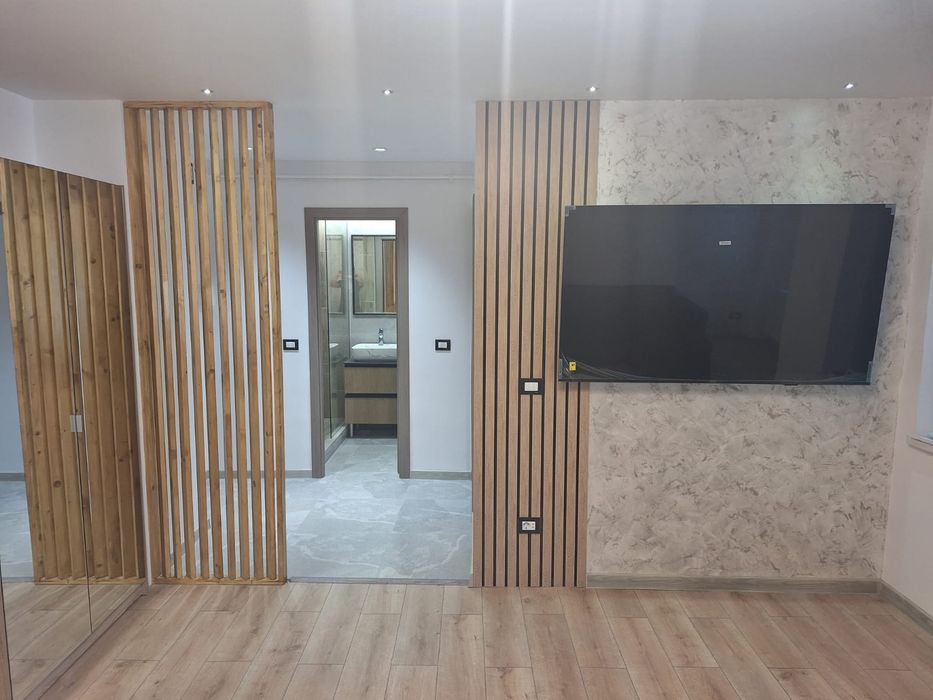 Inchiriez garsoniera 1 mai Ciuperca