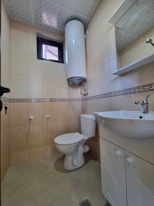 Дава се под наем Офис в Горна Оряховица - 226 кв.м за 178.5 € - Снимка #15