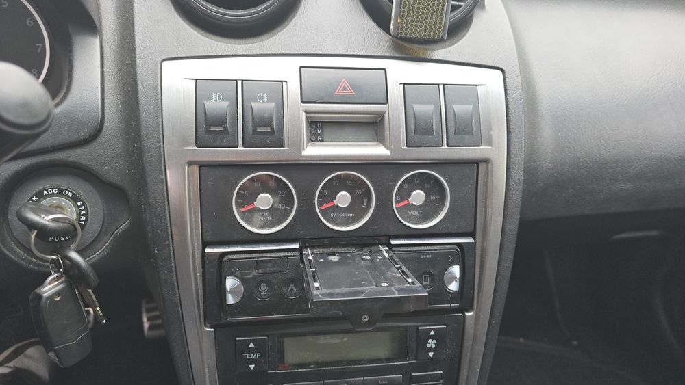 Hyundai  coupe 2.7
