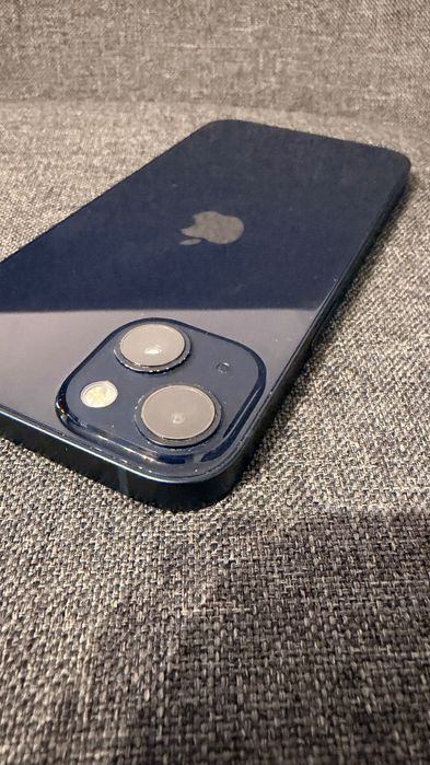 IPhone 13  128GB - тъмно син