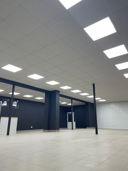 Se vinde spațiu comercial în Vârteșcoiu