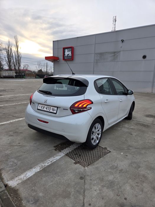 Peugeot 208 automat