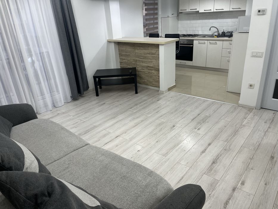 Închiriez garsonieră – Florești, zona centrală