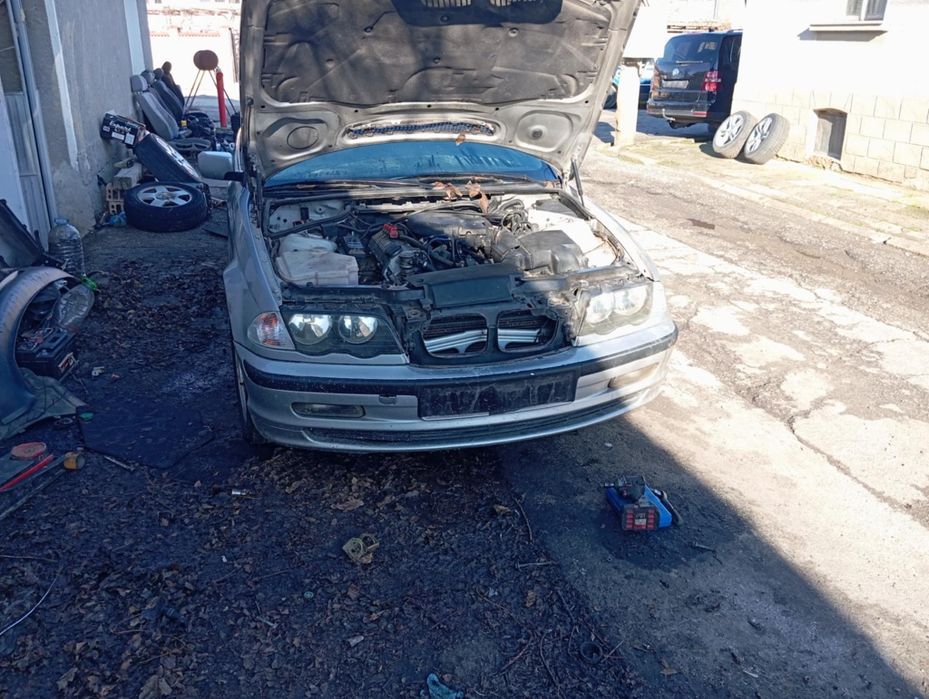 Продавам Е46 318i На части