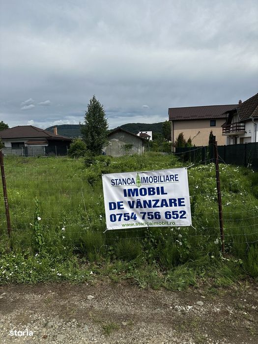 Teren 1.000 mp cu autorizație pentru 2 case Utilități