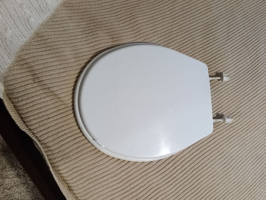 Крышка на унитаз бу