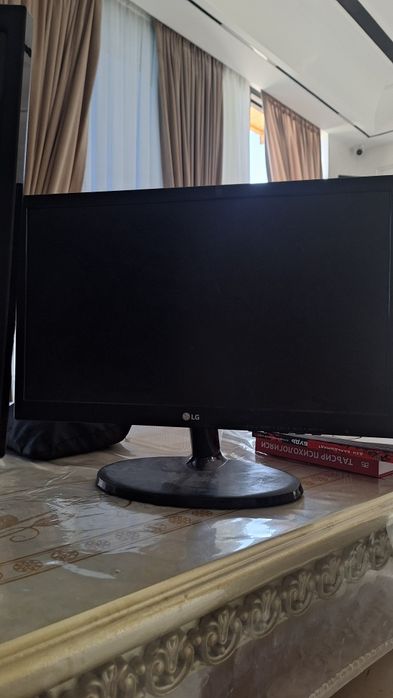 Продаётся монитор LG хорошем составе