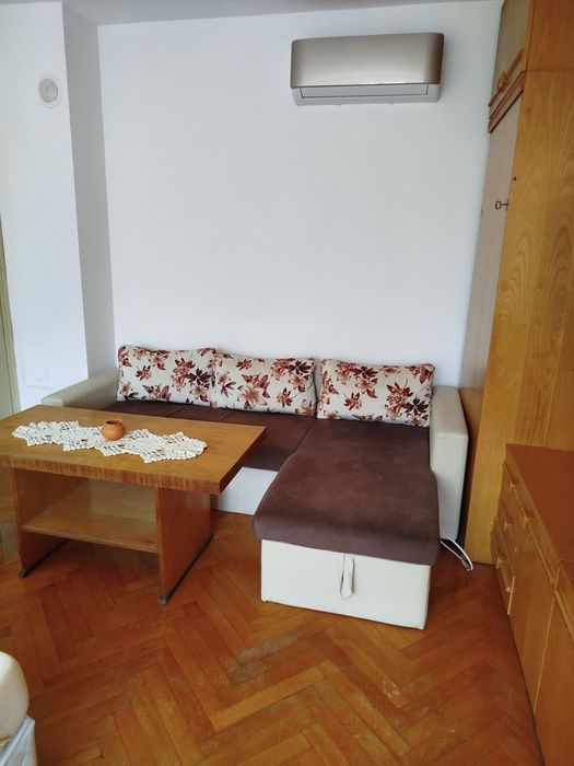 Дава се под наем Двустаен апартамент в Габрово, Център - 68 кв.м за 229.5 € - Снимка #4