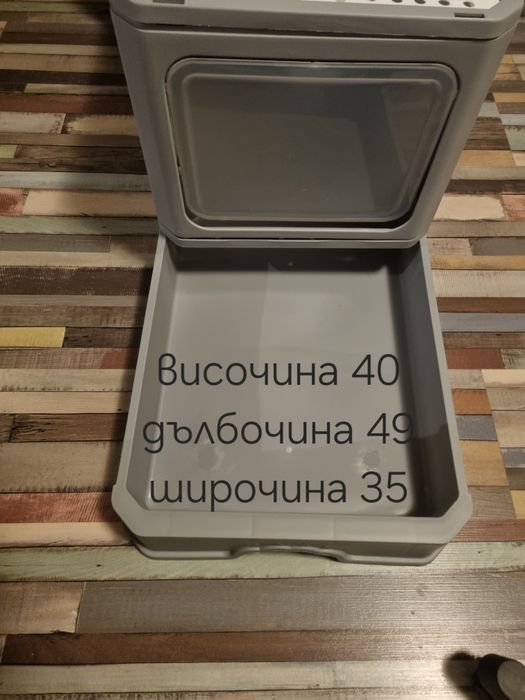 Чисто нова котешка тоалетна