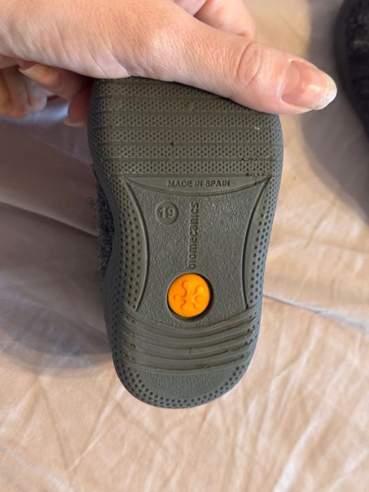 Ghete Biomecanics unisex, mărimea 19, ideale pentru primii pași