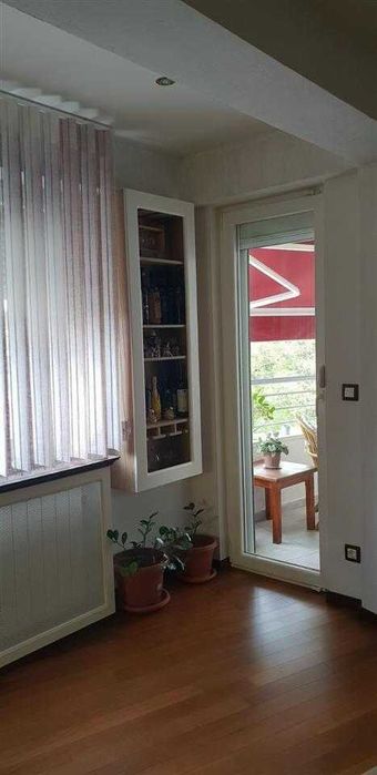 Дава се под наем Двустаен апартамент в Пловдив, Тракия - 62 кв.м за 280.5 € - Снимка #3