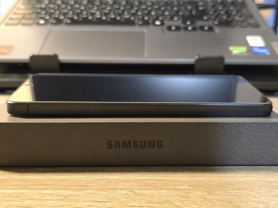 Samsung Galaxy S26 Ultra 512GB с Гаранция 24 месеца
