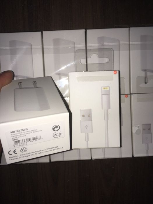Incarcator (adaptor + cablu date) original iPhone 5/6/7/8/X/Xr/11