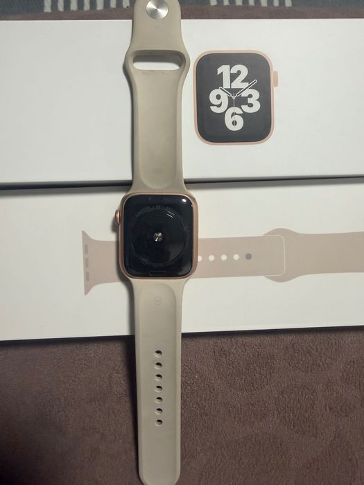 Apple Watch часовник