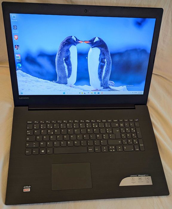 Lenovo IdeaPad 320, an 2018 ecran mare 17"