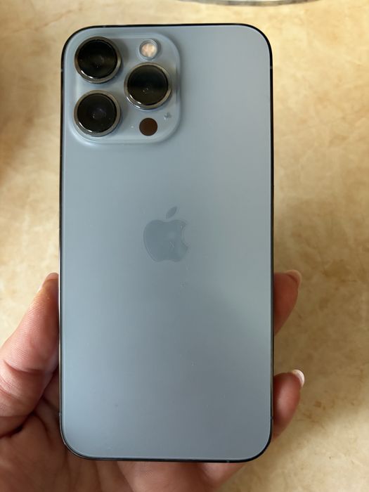 Телефон Iphone 13 pro