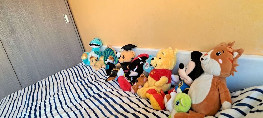 17 Jucării de pluș pentru copii, preț pentru tot lotul
