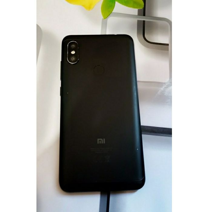 Redmi not 6 pro 4/64 Gb. Qora.