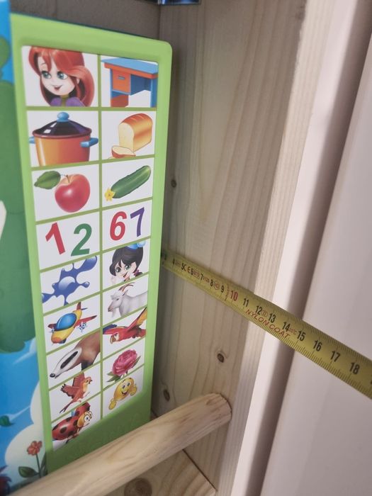 Biblioteca, raf pentru carti Montessori