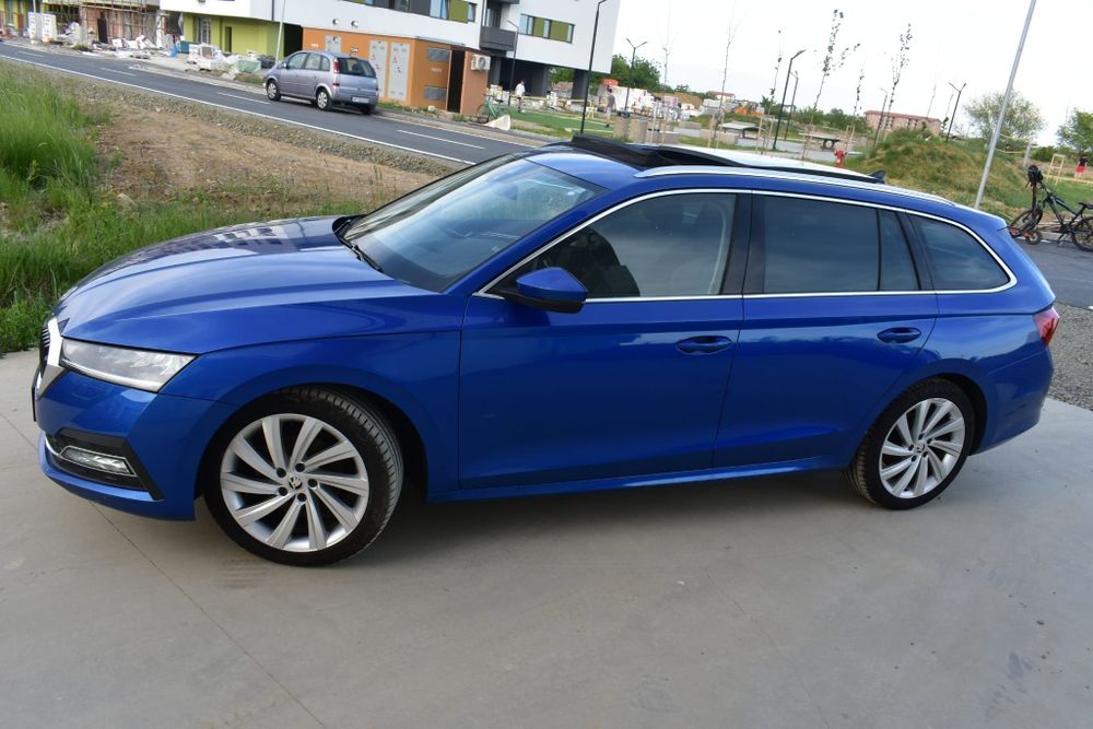 Skoda Octavia 2.0 Dsg Panoramic  Matrix Masaj Memory Head-Up camera an 2023