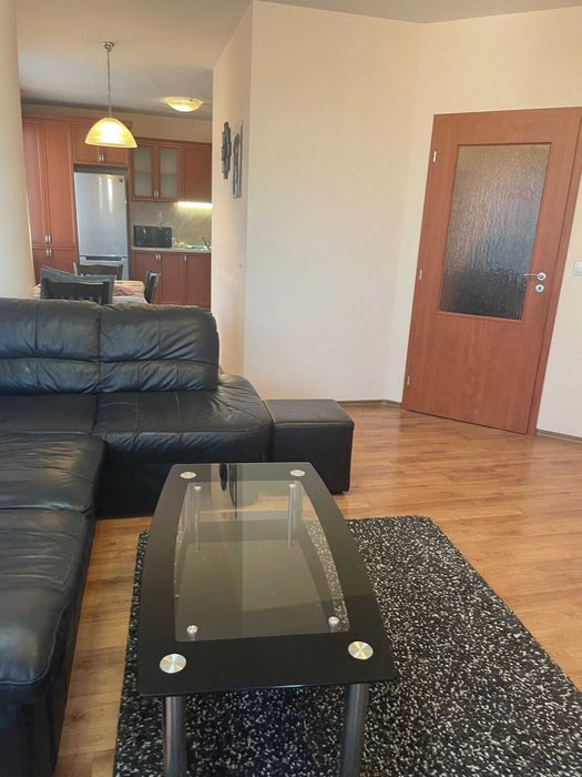 Тристаен ап. под наем в кв. Карпузица