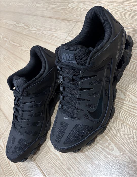 Маратонки Nike Reax 8