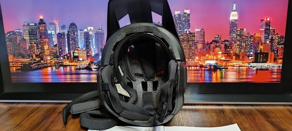 mtd dh шлем от бренда FOX drop frame