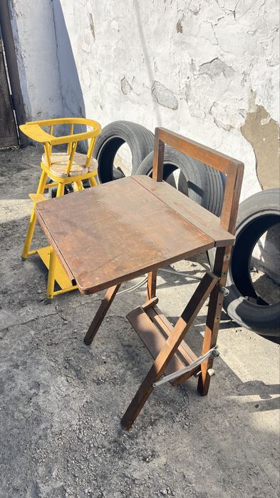 Диван, автокресло, стульчик для кормления, стол для ученика