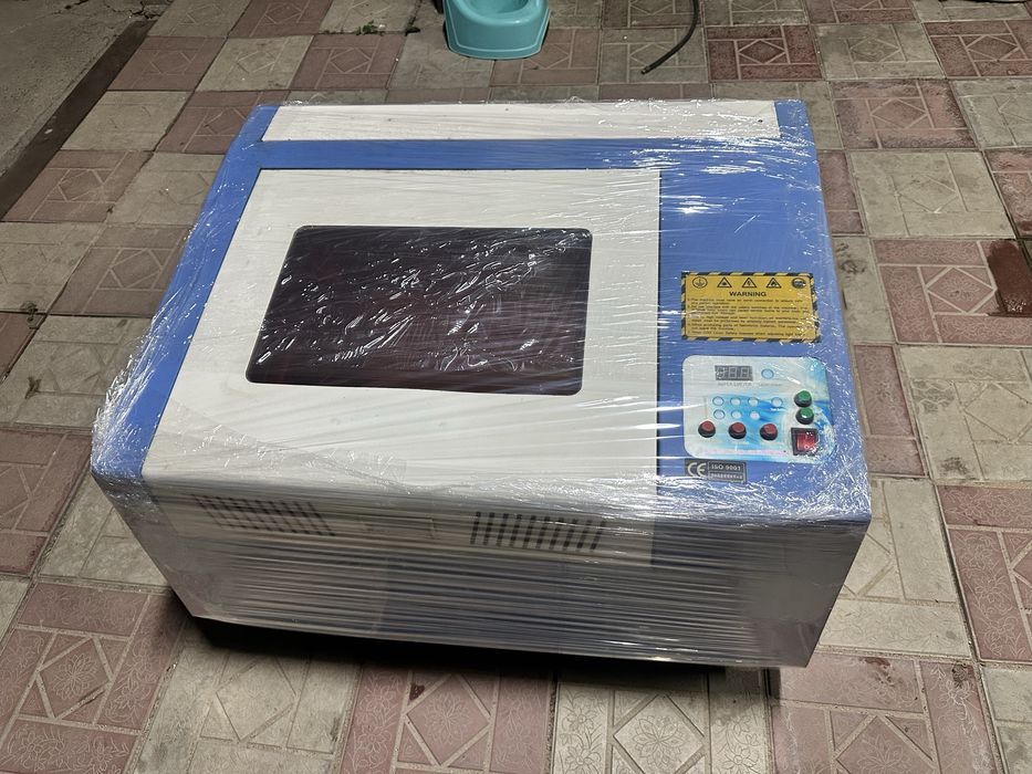 Лазерный гравер YKLASER UK-3040 б/у