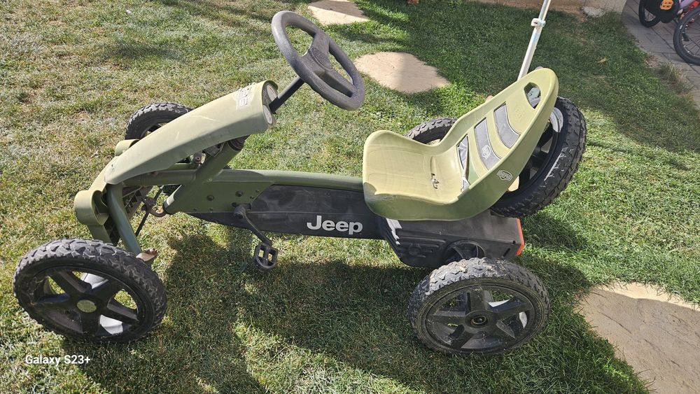 Kart Berg Jeep pentru copii intre 4-10 ani