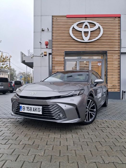 TOYOTA Camry 2026 — imagine 3