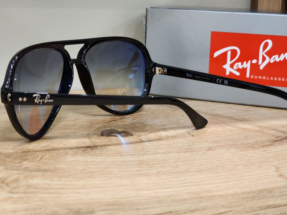 Rayban слънчеви очила - НОВИ С ГАРАНЦИЯ - УНИСЕКС