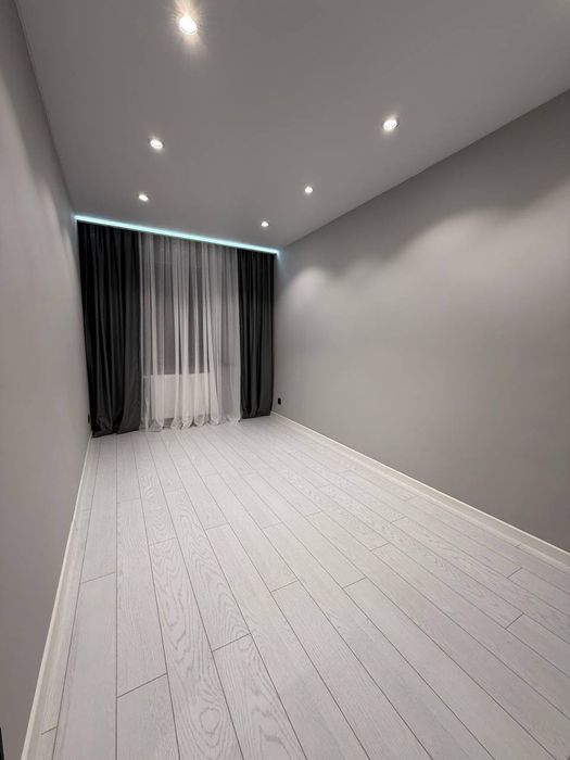 Продается 3в4 ком квартира, ориентир: Спорткомплекс Умид, 70м²