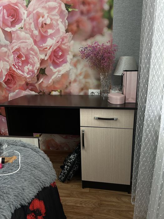 Стол  в отличном состоянии