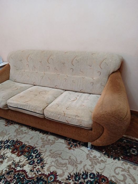 Divan kreslo sotiladi