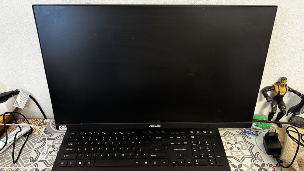 Calculator Asus + Hp Z440
