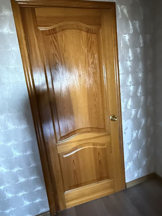 Продам двер от 10 тыс 8 дверь есть