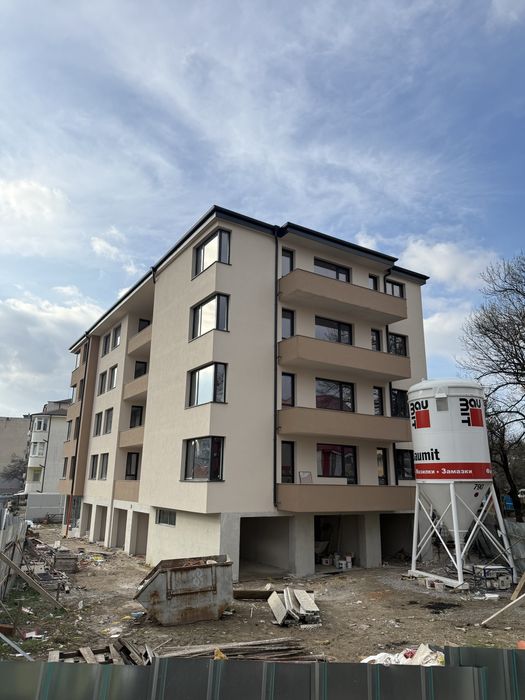 Двустаен апартамент 88кв.м кв.БОРОВЕЦ ул.Росица 7