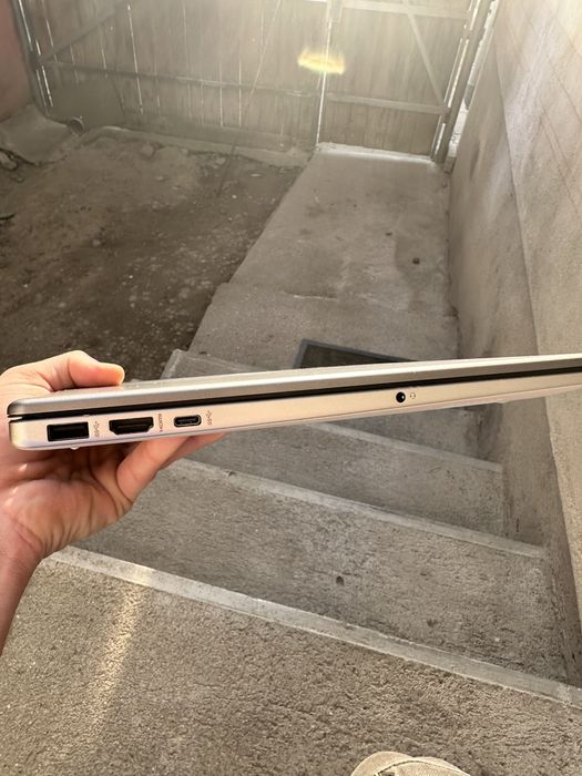 Laptop HP 250 G10, Inca in garantie