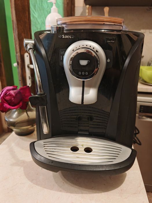 Кафемашина  Saeco Black Giro Plus