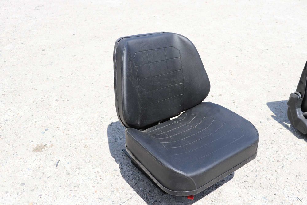 Scaun Tractor Fiat Nou cu garantie cu amortizor si Reglaj Fata spate