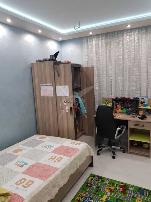 Продава се Многостаен апартамент в Бургас, Център - 132 кв.м за 4197 €/кв.м - Снимка #8