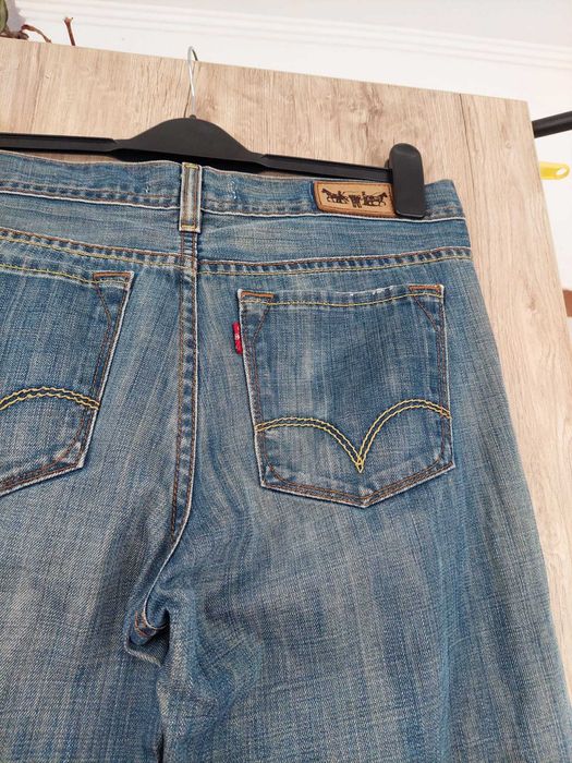 Blugi albaștri Levi's vintage