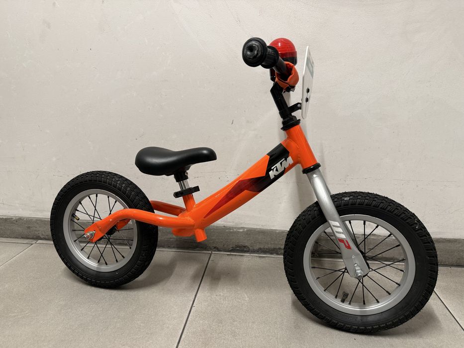 Bicicleta echilibru KTM